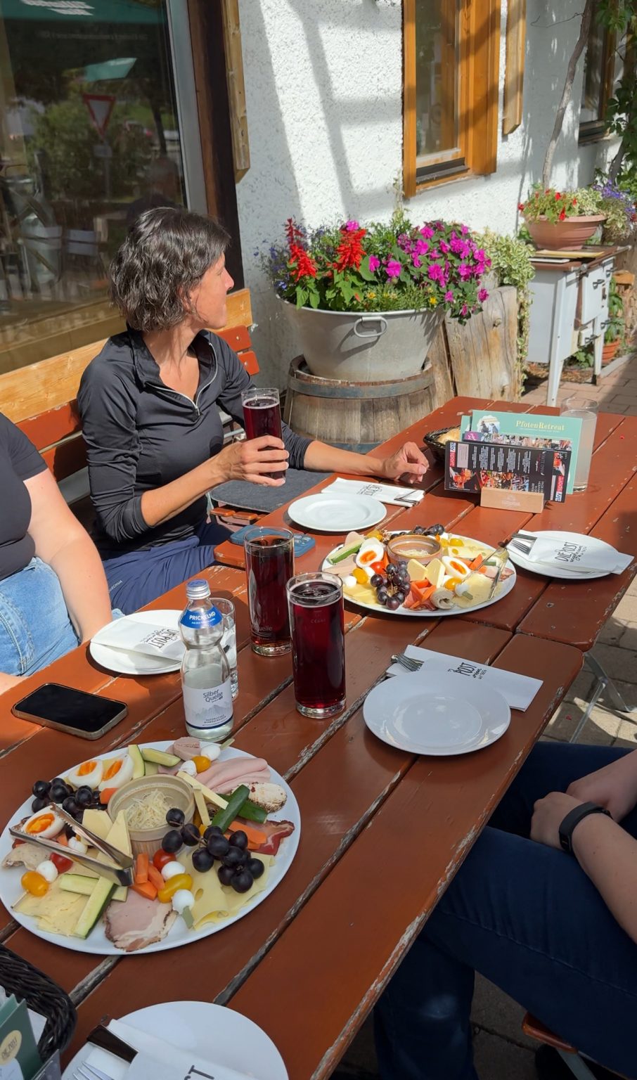 Entspannte Pause mit traditioneller Küche im Tannheimer Tal